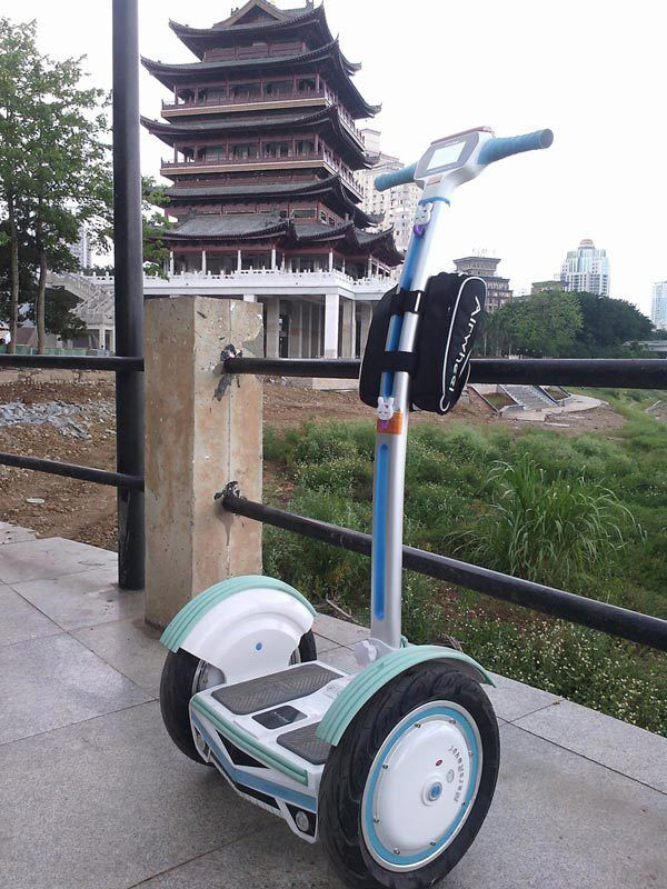 Airwheel S3, two wheel self-balancing electric scooter 