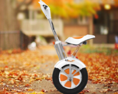 This year, send your lover an Airwheel electric self-balancing scooter, he or she must be overjoyed.