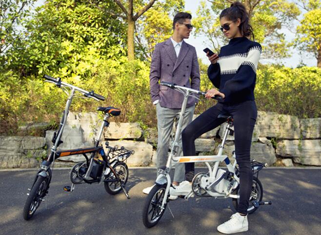 With R3 electric moped bike, users are able to appreciate the beauty of future technology and the comfort of life. Here is the specific details.