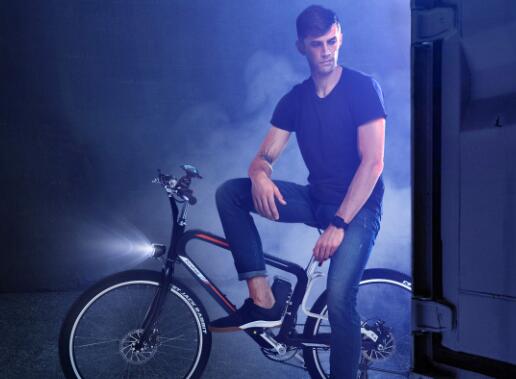 Airwheel R8 electric bike